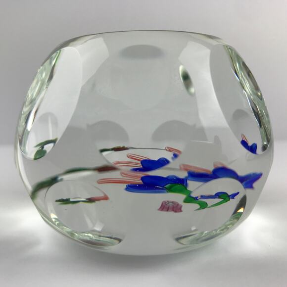 Perthshire 1987D Hummingbird Feeding from Blue Gentians Faceted Paperweight - Picture 5 of 14